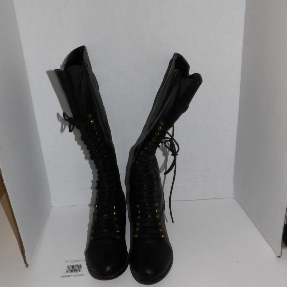 Chase & Chloe Granny Lace up boots